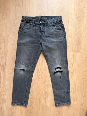 Distressed Black Jeans - Casual Slim Fit